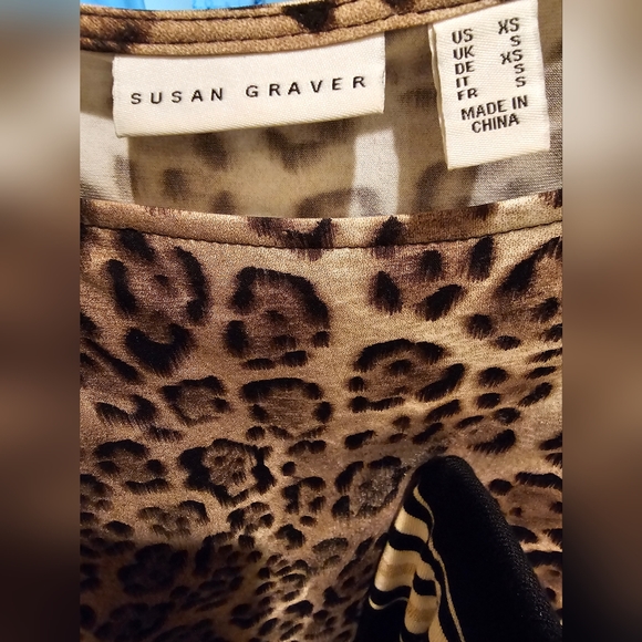 Susan Graver pullover - Picture 2 of 3